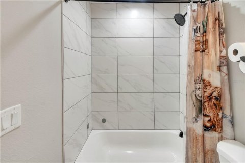 Casa en venta en Umatilla, Florida, 3 dormitorios, 116.78 m2 № 1915237 - foto 27