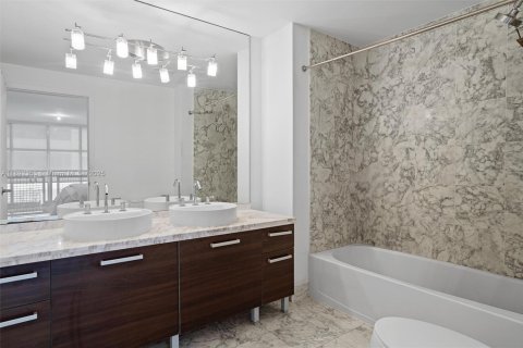 Copropriété à louer à Miami, Floride: 1 chambre, 90.86 m2 № 1945809 - photo 18