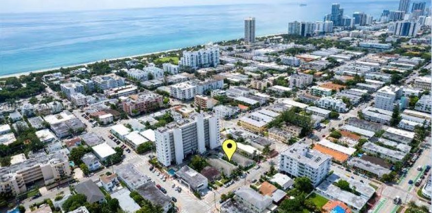 Студия в Майами-Бич, Флорида № 1948861