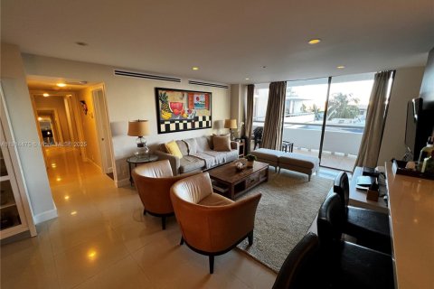 Снять в аренду кондоминиум в Авентура, Флорида 3 спальни, 148.64м2, № 2034466 - фото 2