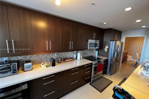 Снять в аренду кондоминиум в Авентура, Флорида 3 спальни, 148.64м2, № 2034466 - фото 7