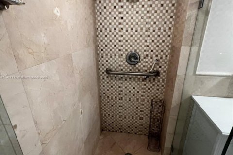 Снять в аренду кондоминиум в Авентура, Флорида 3 спальни, 148.64м2, № 2034466 - фото 22