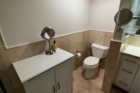 Снять в аренду кондоминиум в Авентура, Флорида 3 спальни, 148.64м2, № 2034466 - фото 23