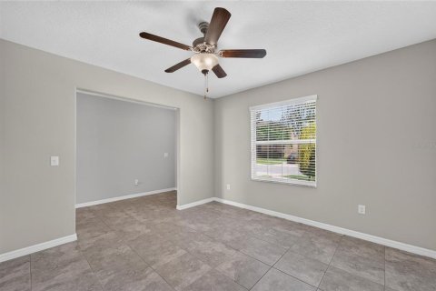 Villa ou maison à vendre à Dover, Floride: 4 chambres, 242.66 m2 № 2280558 - photo 20