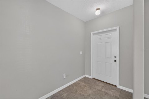 Villa ou maison à vendre à Dover, Floride: 4 chambres, 242.66 m2 № 2280558 - photo 16