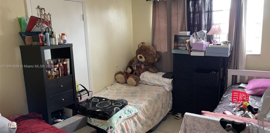 Condo in Miami, Florida, 2 bedrooms № 1834348