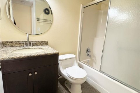 Condo in Boca Raton, Florida, 2 bedrooms  № 2008167 - photo 5