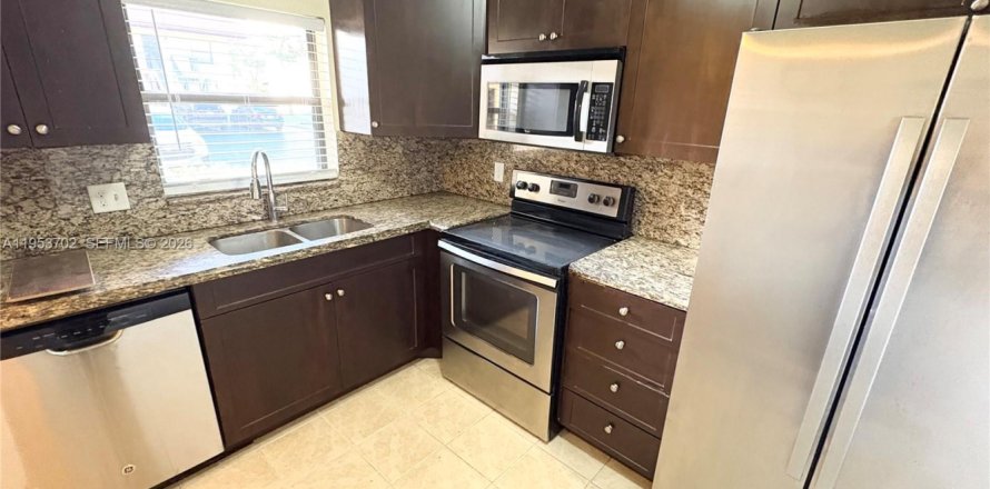 Condo in Boca Raton, Florida, 2 bedrooms  № 2008167