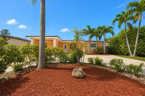 Casa en venta en Hollywood, Florida, 3 dormitorios, 149.94 m2 № 2173387 - foto 15