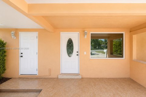 Casa en venta en Hollywood, Florida, 3 dormitorios, 149.94 m2 № 2173387 - foto 17