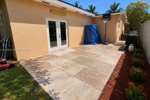 Casa en venta en Hollywood, Florida, 3 dormitorios, 149.94 m2 № 2173387 - foto 11