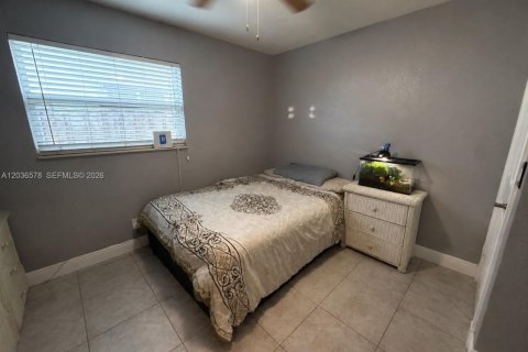 Casa en venta en Hollywood, Florida, 3 dormitorios, 149.94 m2 № 2173387 - foto 25