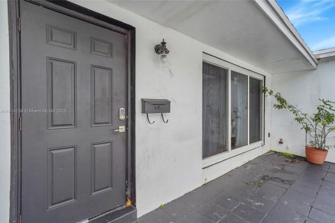 Купить виллу или дом в Мирамар, Флорида 3 спальни, 131.55м2, № 2041071 - фото 6