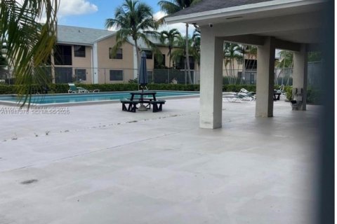 Купить кондоминиум в Хомстед, Флорида 2 спальни, 89.19м2, № 2054696 - фото 24