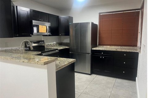 Купить кондоминиум в Хомстед, Флорида 2 спальни, 89.19м2, № 2054696 - фото 11