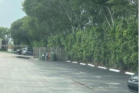 Купить кондоминиум в Хомстед, Флорида 2 спальни, 89.19м2, № 2054696 - фото 27