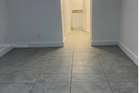 Купить кондоминиум в Хомстед, Флорида 2 спальни, 89.19м2, № 2054696 - фото 9