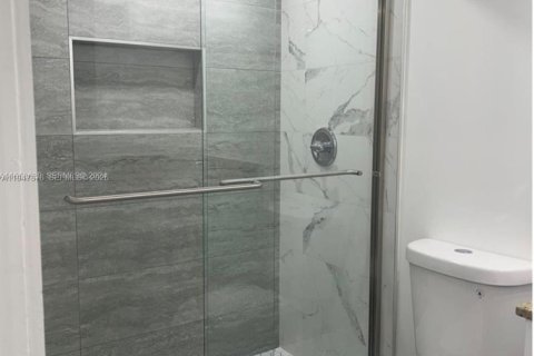 Купить кондоминиум в Хомстед, Флорида 2 спальни, 89.19м2, № 2054696 - фото 7