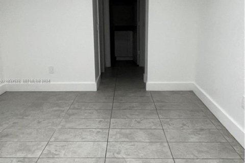 Купить кондоминиум в Хомстед, Флорида 2 спальни, 89.19м2, № 2054696 - фото 4