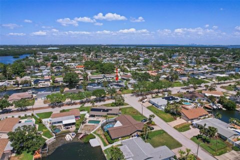 Casa en venta en Saint Petersburg, Florida, 3 dormitorios, 170.01 m2 № 1615127 - foto 28