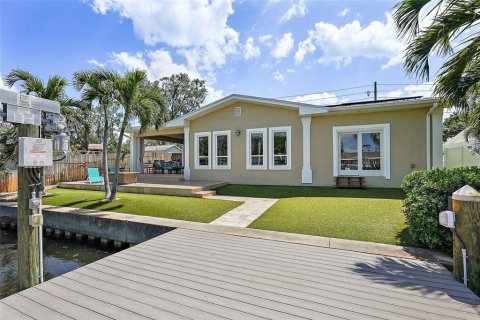 Casa en venta en Saint Petersburg, Florida, 3 dormitorios, 170.01 m2 № 1615127 - foto 25