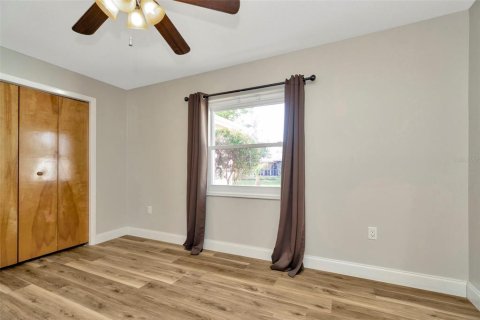 House in Brooksville, Florida 3 bedrooms, 120.96 sq.m. № 1620518 - photo 19