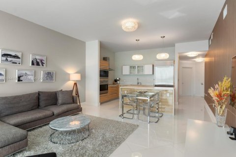 Copropriété à vendre à Miami, Floride: 1 chambre, 105.44 m2 № 2000927 - photo 12