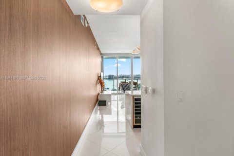 Copropriété à vendre à Miami, Floride: 1 chambre, 105.44 m2 № 2000927 - photo 28