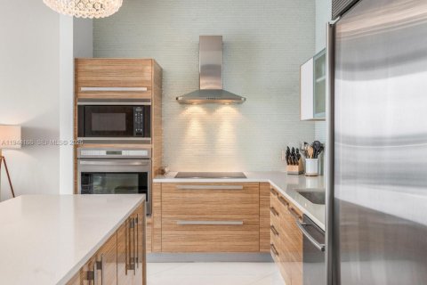 Copropriété à vendre à Miami, Floride: 1 chambre, 105.44 m2 № 2000927 - photo 17