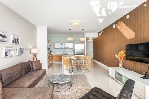 Copropriété à vendre à Miami, Floride: 1 chambre, 105.44 m2 № 2000927 - photo 18