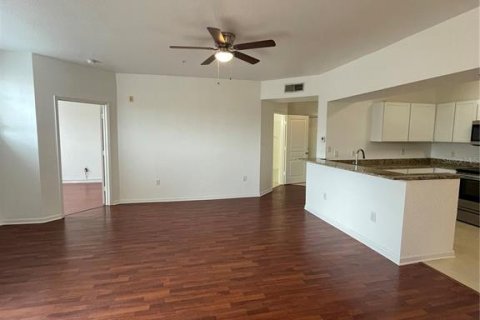 Condo in Tampa, Florida, 2 bedrooms  № 1772943 - photo 5