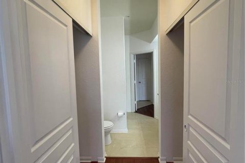 Condo in Tampa, Florida, 2 bedrooms  № 1772943 - photo 9
