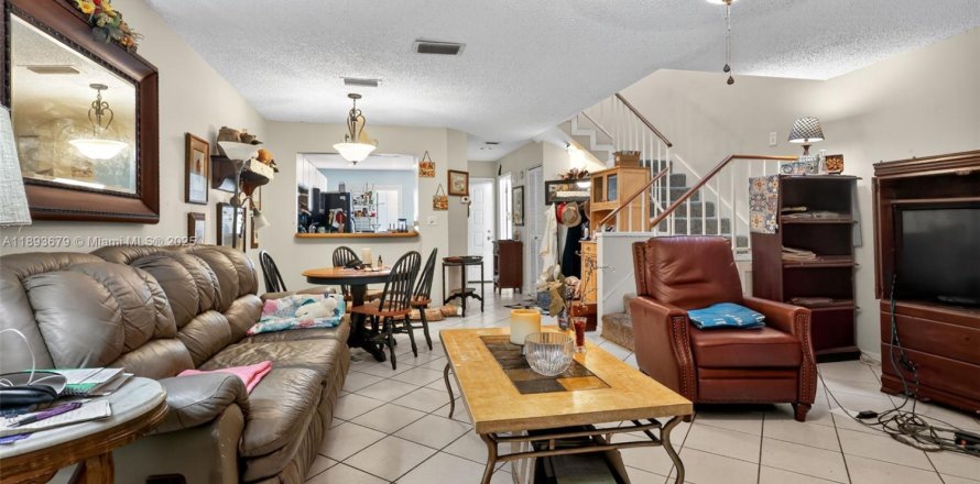 Condo in Jacksonville, Florida, 2 bedrooms  № 1947371