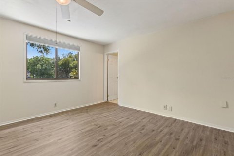 Condo in Winter Springs, Florida, 3 bedrooms  № 1741009 - photo 14