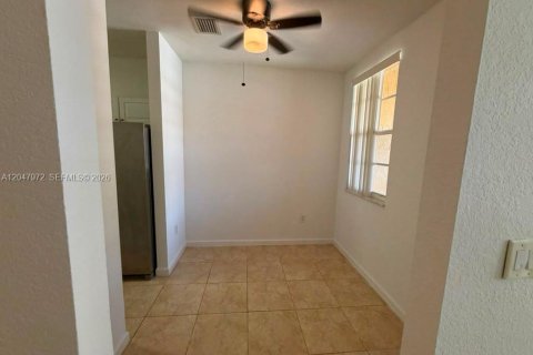 Copropriété à vendre à Cutler Bay, Floride: 3 chambres, 123.1 m2 № 2276558 - photo 4