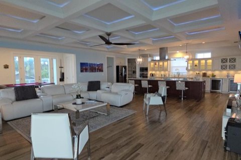 Casa en alquiler en Daytona Beach, Florida, 4 dormitorios, 375.51 m2 № 1635176 - foto 2