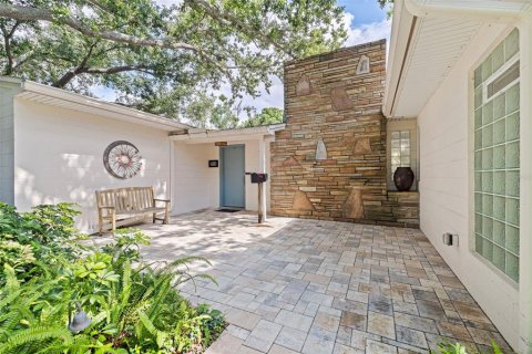 House in Saint Petersburg, Florida 3 bedrooms, 225.57 sq.m. № 1800006 - photo 6