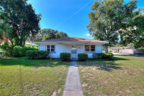 House in Winter Haven, Florida 2 bedrooms, 85.28 sq.m. № 2322984