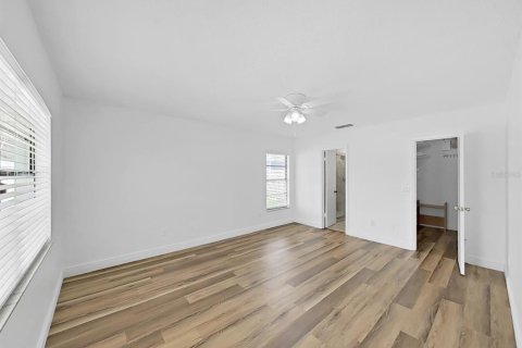 Casa en venta en Tampa, Florida, 3 dormitorios, 137.68 m2 № 2230257 - foto 25