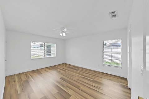 Casa en venta en Tampa, Florida, 3 dormitorios, 137.68 m2 № 2230257 - foto 27