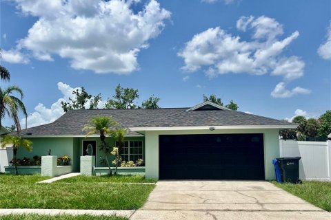 Casa en venta en Tampa, Florida, 3 dormitorios, 137.68 m2 № 2230257 - foto 3