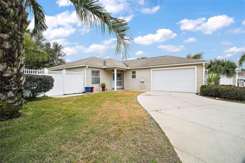 Casa en venta en The Villages, Florida, 3 dormitorios, 148.83 m2 № 1530687 - foto 1