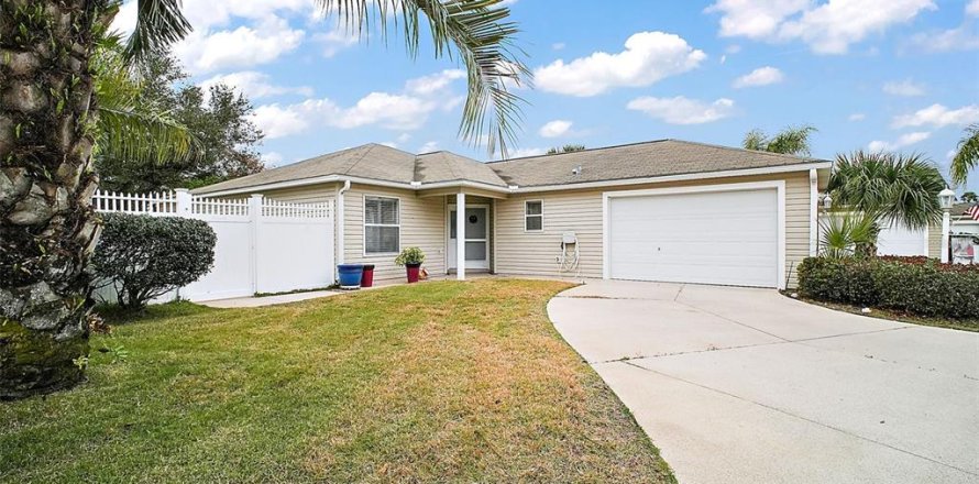 Casa en The Villages, Florida 3 dormitorios, 148.83 m2 № 1530687