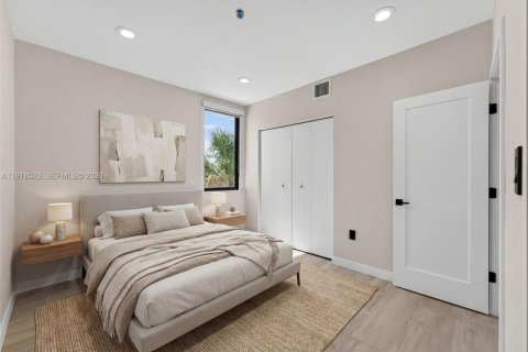Townhouse in Miami, Florida 3 bedrooms, 178.19 sq.m. № 2045068 - photo 22