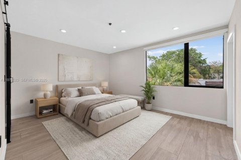 Townhouse in Miami, Florida 3 bedrooms, 178.19 sq.m. № 2045068 - photo 14
