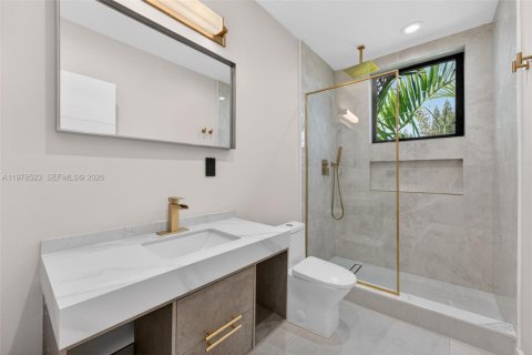 Townhouse in Miami, Florida 3 bedrooms, 178.19 sq.m. № 2045068 - photo 24