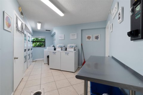 Copropriété à louer à Wilton Manors, Floride: 1 chambre, 63.64 m2 № 1173974 - photo 1