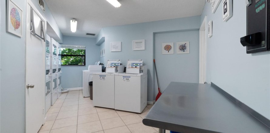 Condominio en Wilton Manors, Florida, 1 dormitorio № 1173974