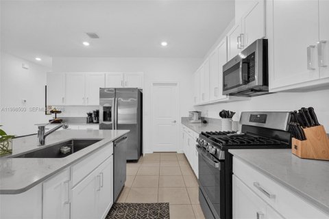 Снять в аренду виллу или дом в Локсахатчи-Гроувс, Флорида 3 спальни, 181.35м2, № 2066248 - фото 12