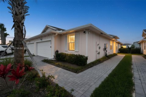 Снять в аренду виллу или дом в Локсахатчи-Гроувс, Флорида 3 спальни, 181.35м2, № 2066248 - фото 2